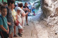 The theme tours of the Miocene Park are very popular