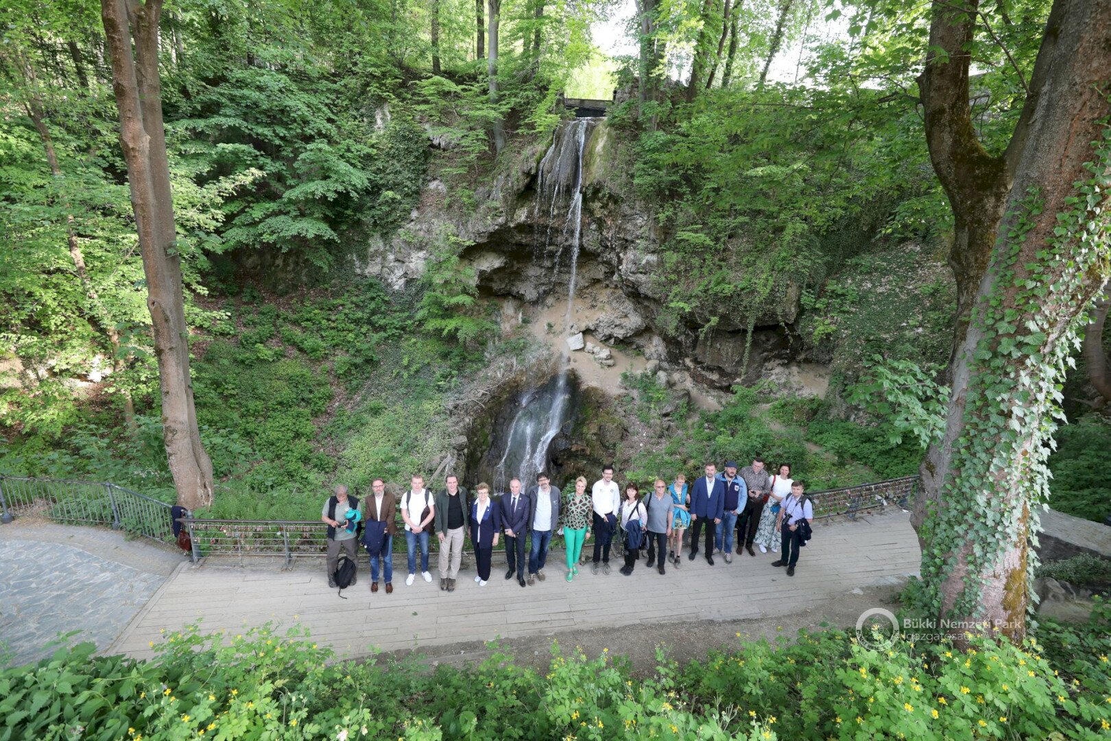 a-bukk-videken-jartak-a-v4-es-geoparkok-szakemberei-b03a2164-3977076.jpg